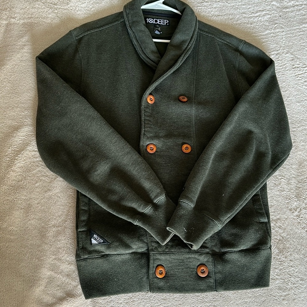 Men’s 10 Deep Button-Down Sweater